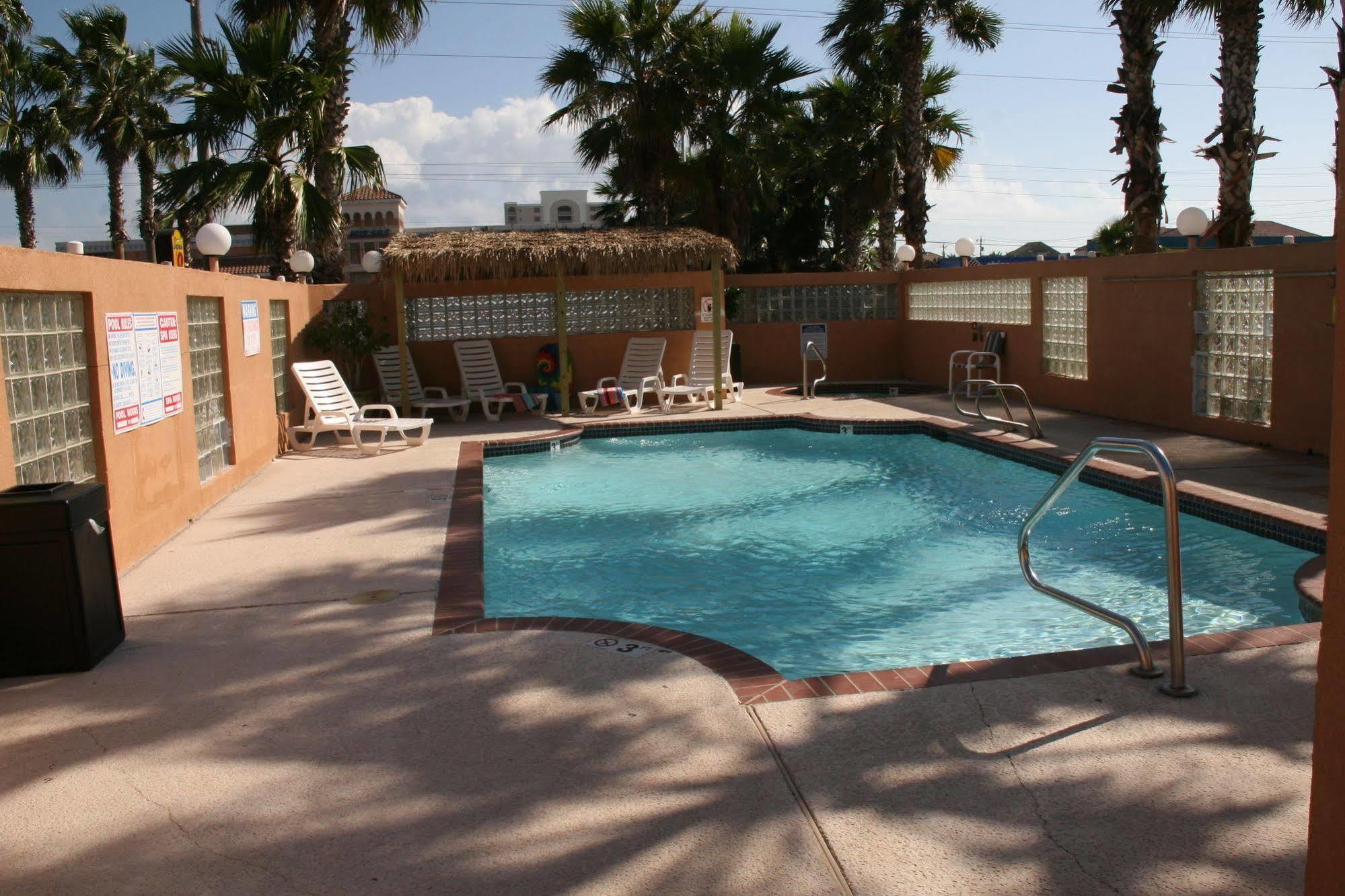 Super 8 By Wyndham South Padre Island Hotel Exterior photo